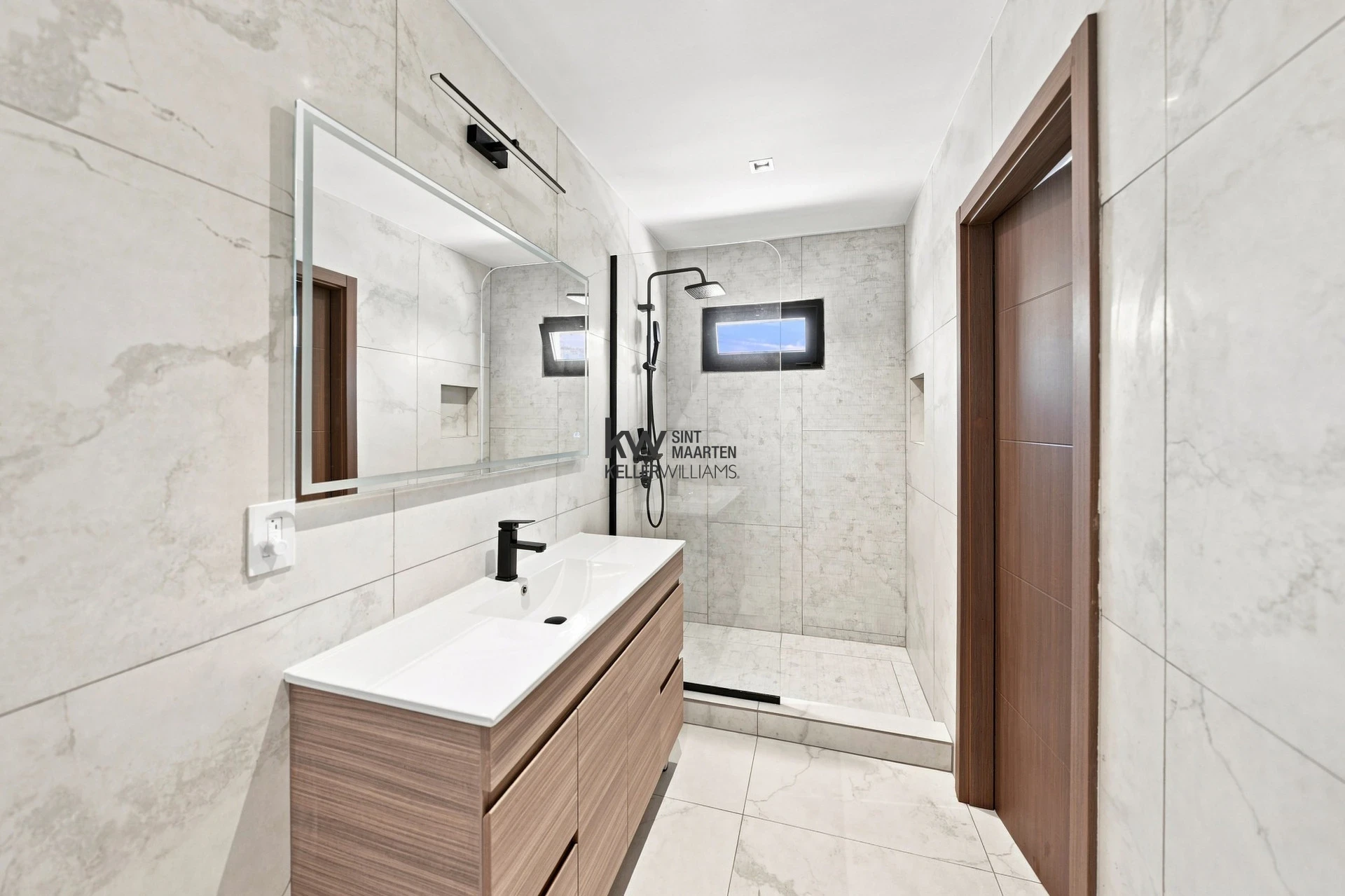 Apartment in Point Blanche