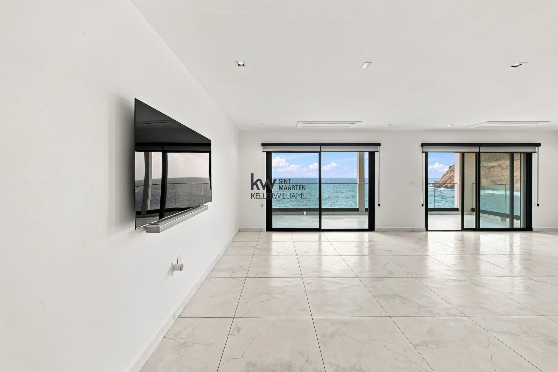 Apartment in Point Blanche