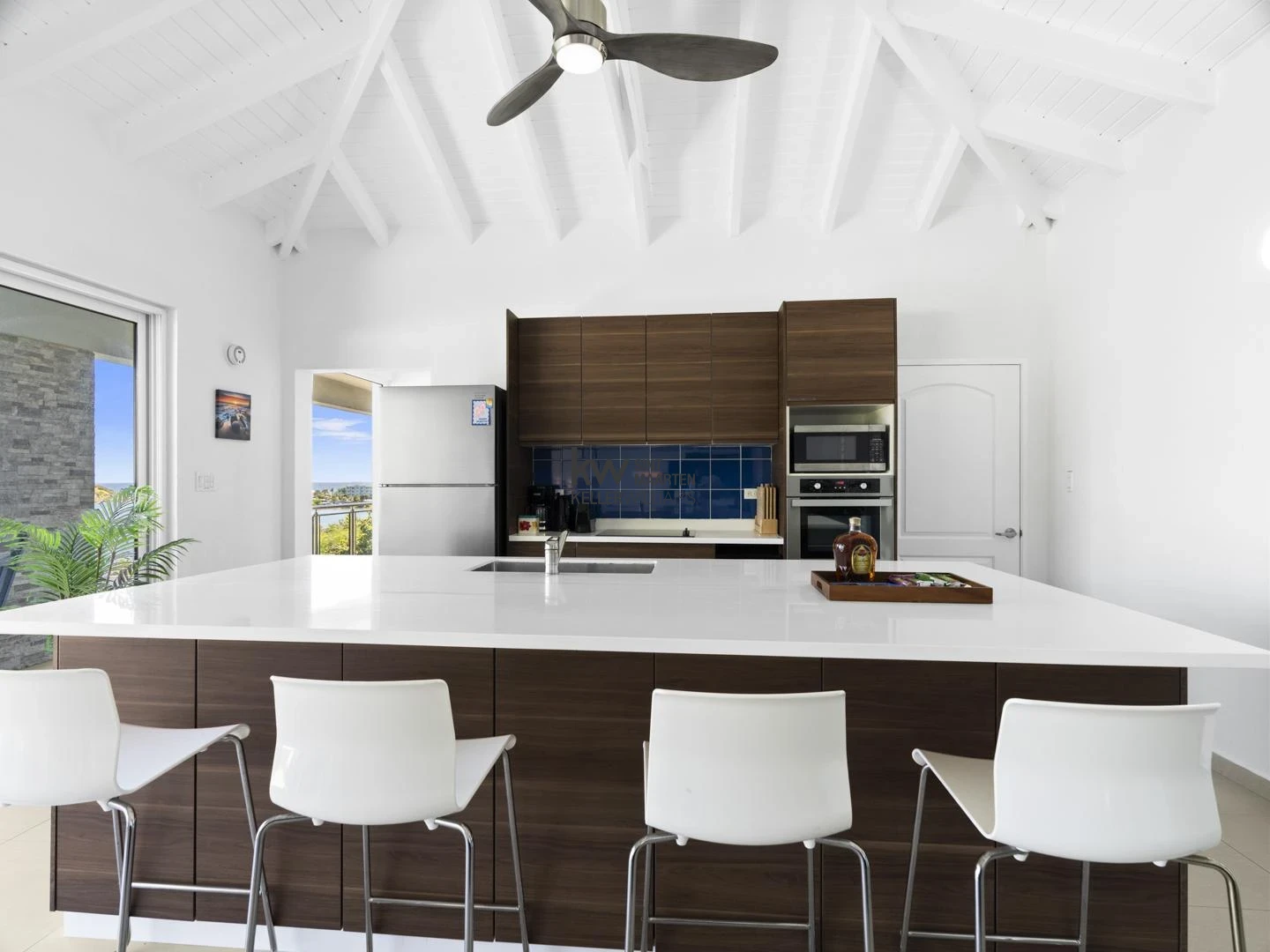 Apartment in Oyster Pond