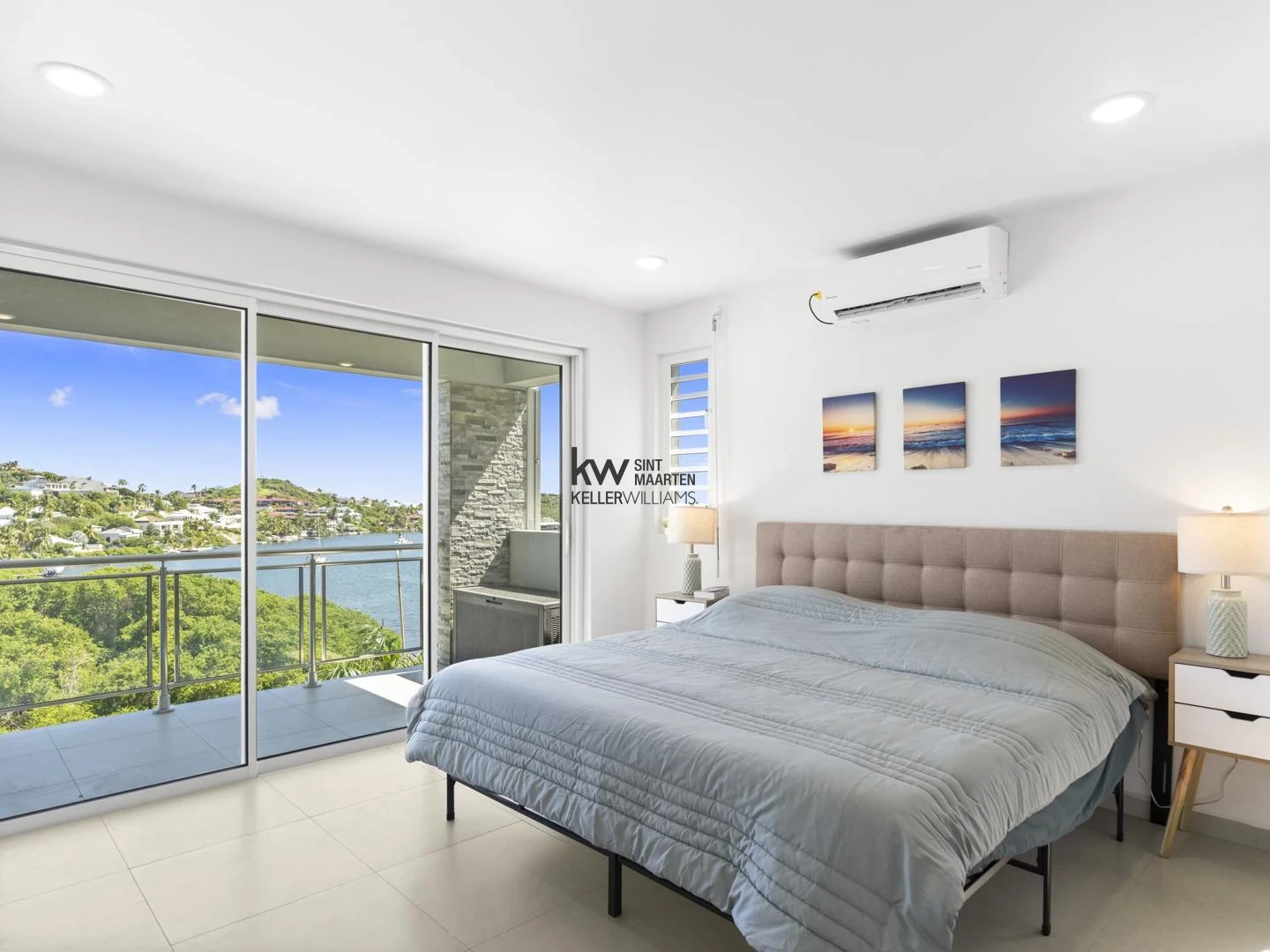 Apartment in Oyster Pond