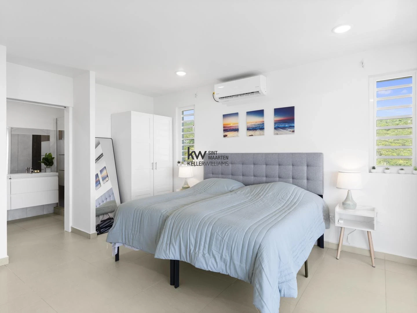 Apartment in Oyster Pond