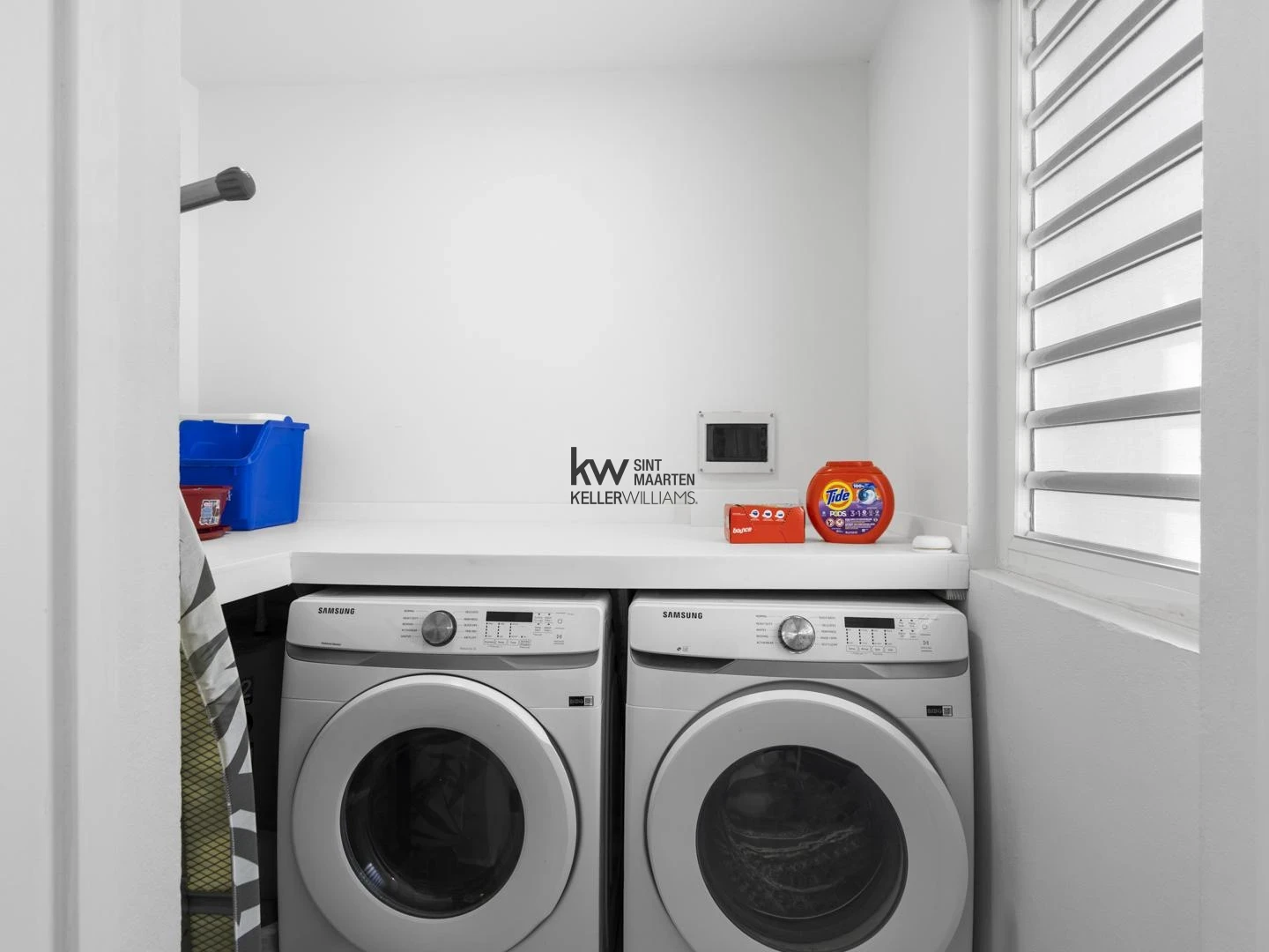 Apartment in Oyster Pond