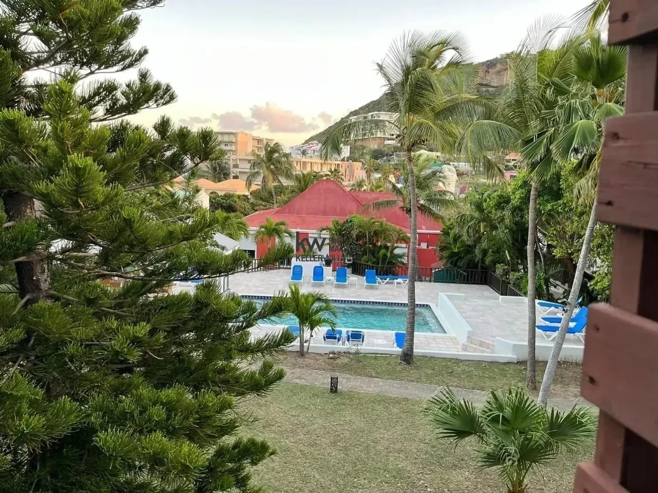 Apartment in Point Blanche