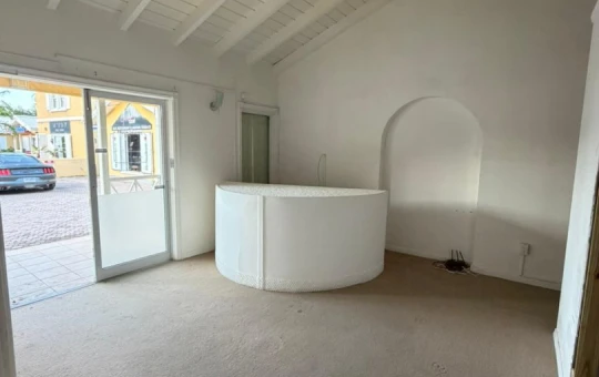 🏢 COMMERCIAL UNIT FOR RENT 🏢 COMMERCIAL UNIT FOR RENT